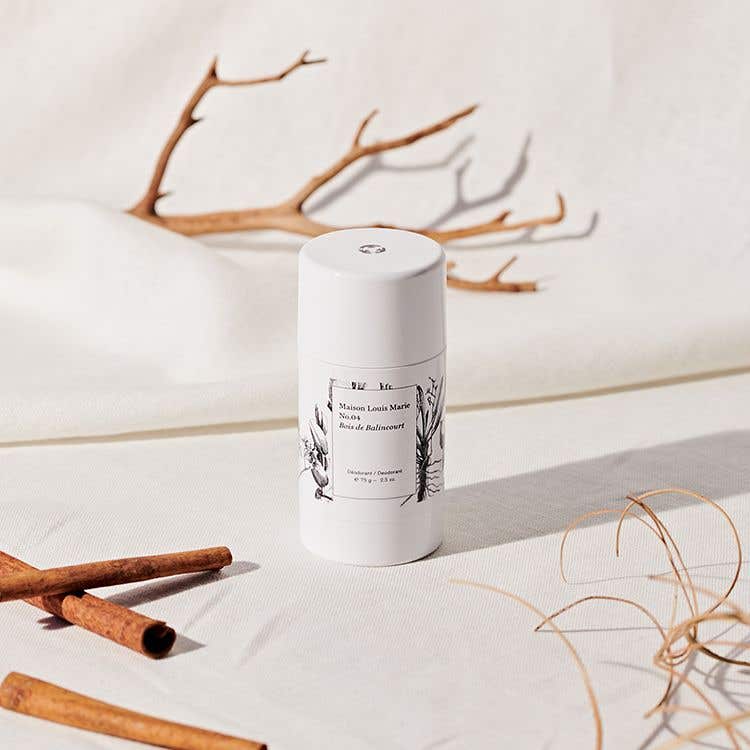 Maison Louis Marie No.04 秘徑漫遊香體膏 溫暖檀香與雪松木質調意境圖