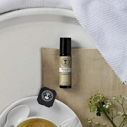 Neal's Yard Remedies 舒緩放鬆滾珠精油 薰衣草與佛手柑平靜療癒意境圖